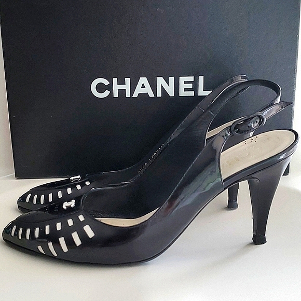 CHANEL black patent leather sling back size 37 with box, shoe bag and booklet